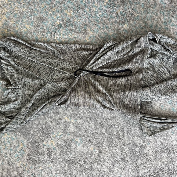 Sleeveless Crisscross Tie-Front Tank - Picture 2 of 5